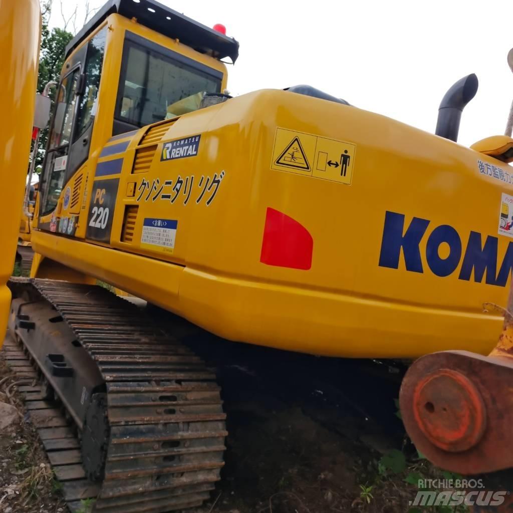 Komatsu PC 200-8 Гусеничні екскаватори