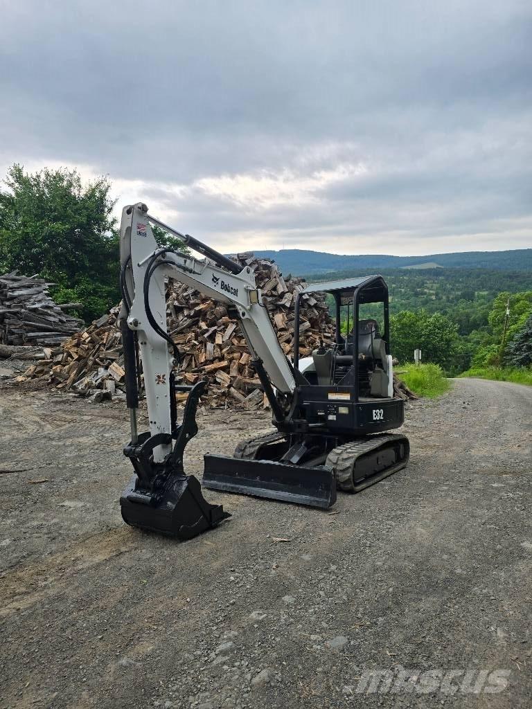 Bobcat E 32 Міні-екскаватори < 7т
