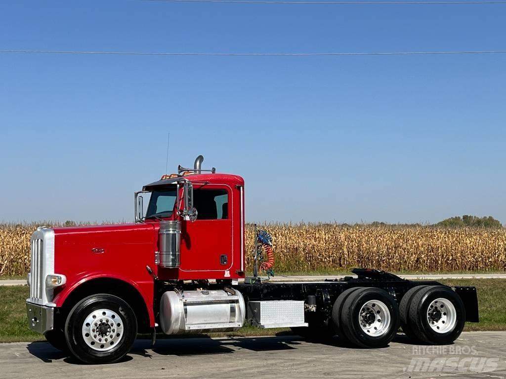 Peterbilt 389 Тягачі