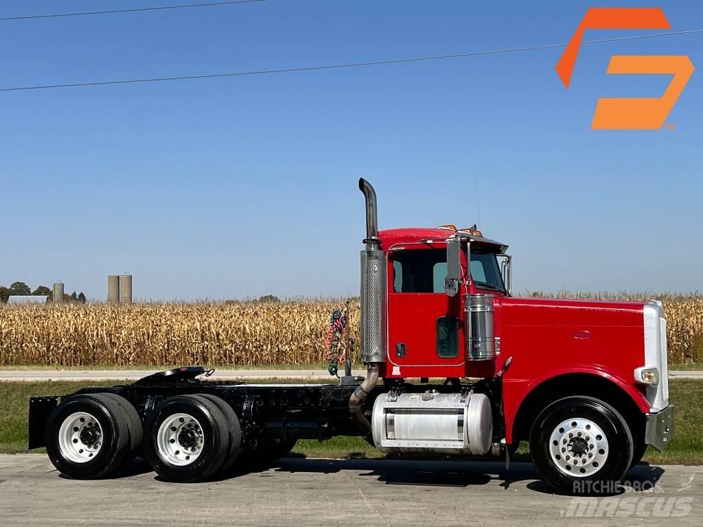 Peterbilt 389 Тягачі