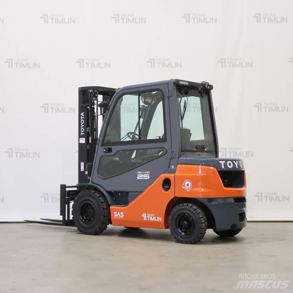 Toyota 52-8FDF25 Дизельні навантажувачі