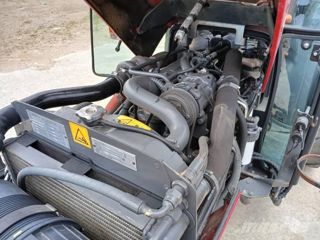Massey Ferguson 3635 Трактори