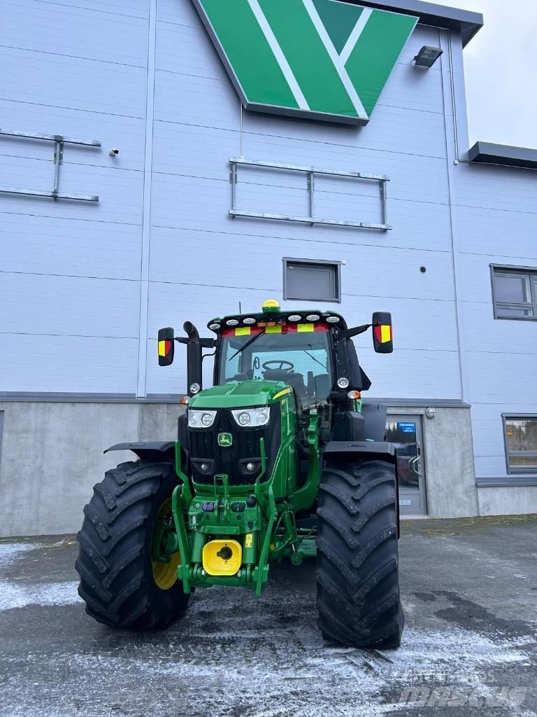 John Deere 6250 R Трактори