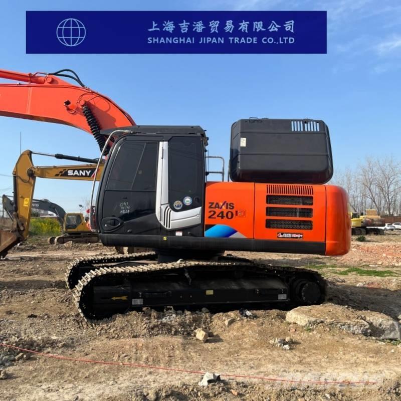 Hitachi ZX 240 Гусеничні екскаватори