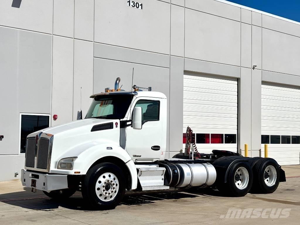Kenworth T 880 Тягачі