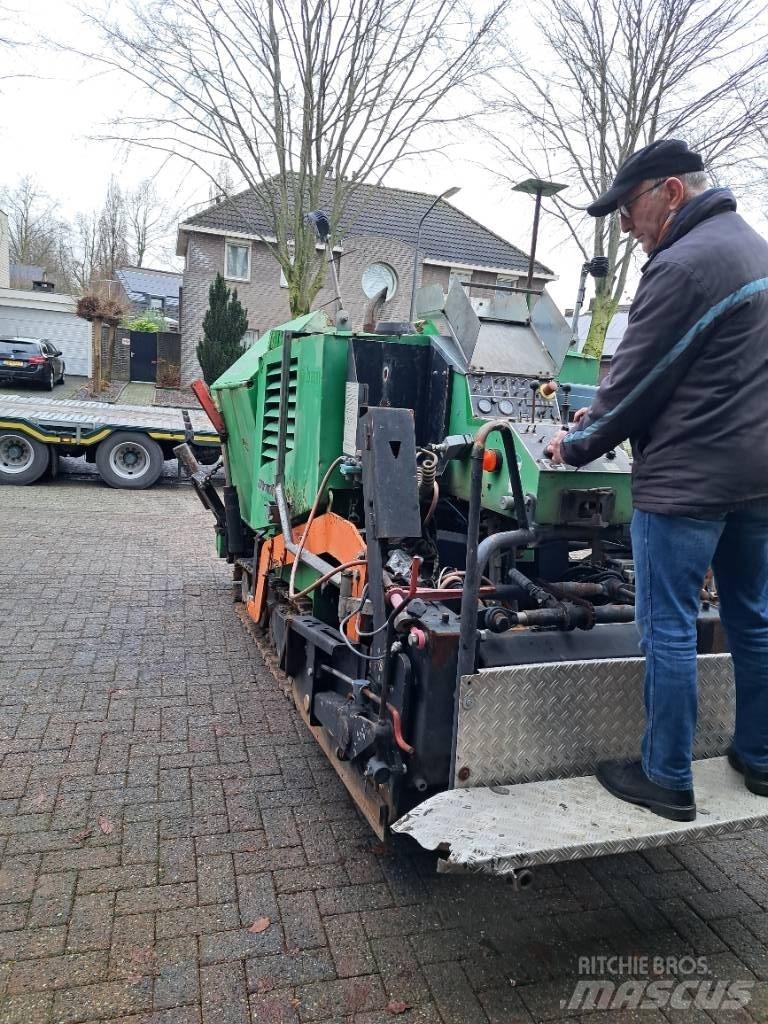 Demag 45 Асфальтовкладачі
