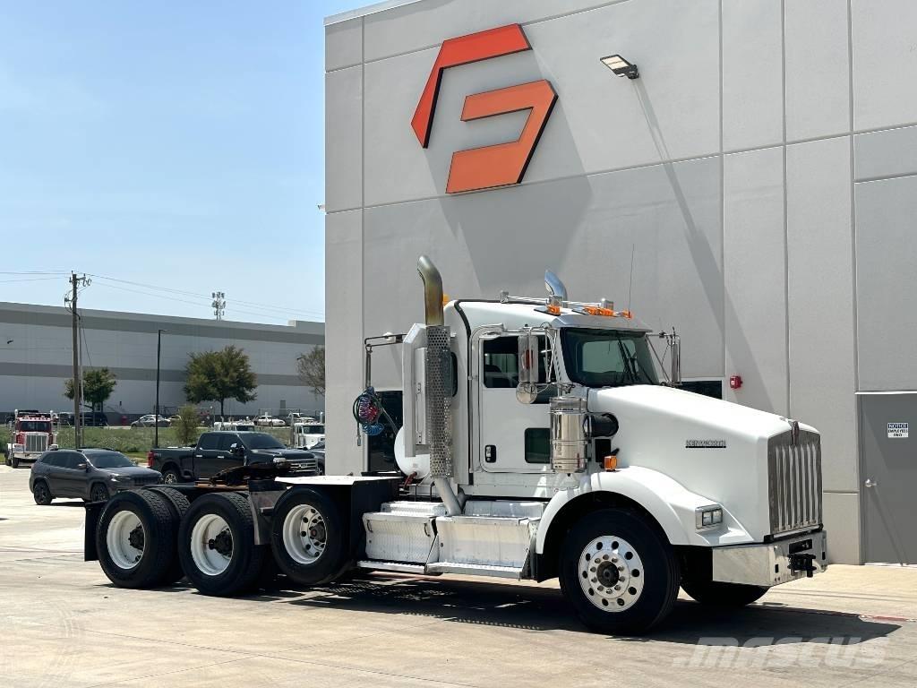 Kenworth T 800 Тягачі