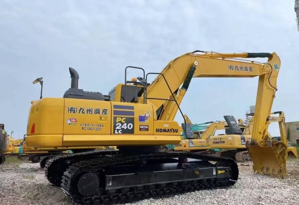 Komatsu PC 240 Гусеничні екскаватори