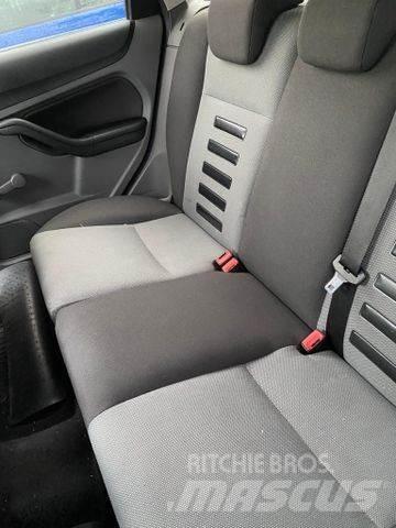 Ford Focus Turnier Автомобілі