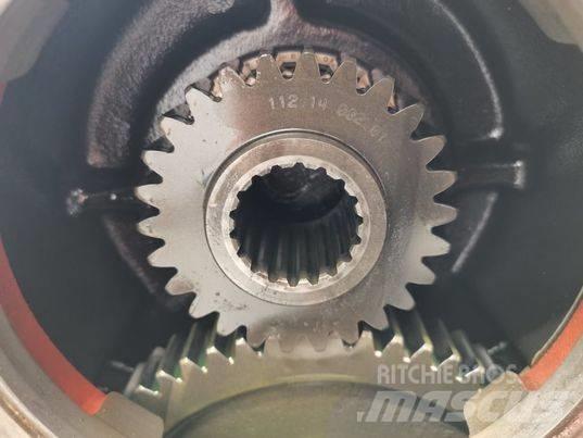 Komatsu WA 90 axle Осі
