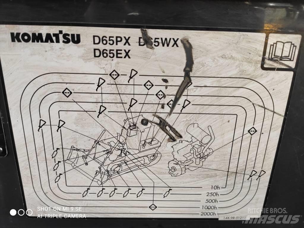 Komatsu D65PX-16 Гусеничні бульдозери