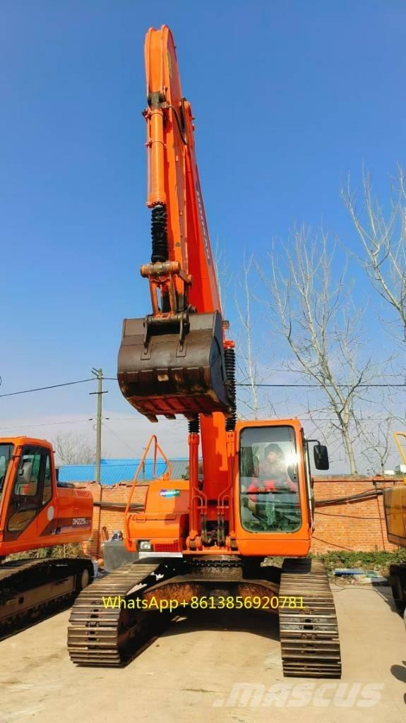 Doosan DH 225 LC-7 Гусеничні екскаватори