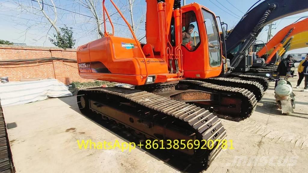 Doosan DH 225 LC-7 Гусеничні екскаватори
