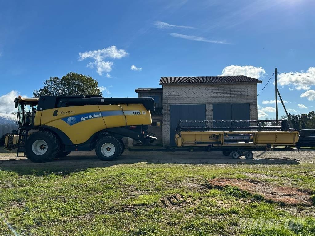 New Holland CX 8070 Зернозбиральні комбайни