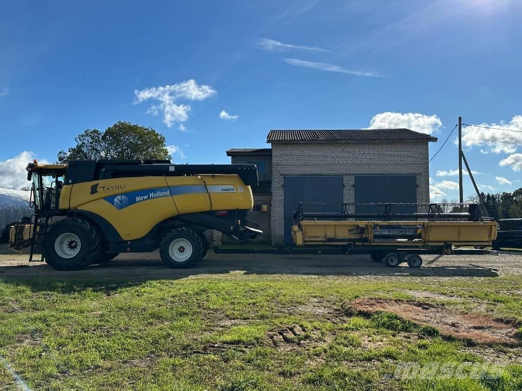 New Holland CX 8070 Зернозбиральні комбайни