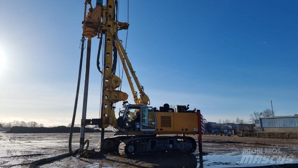 Bauer BG 28 V Стаціонарні бурові установки