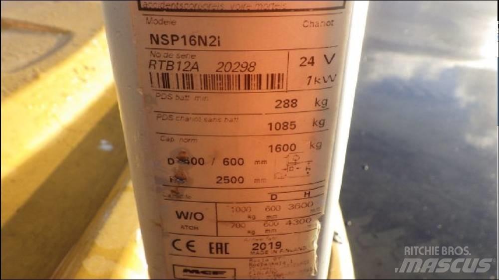 CAT NSP16N2 Штабелери