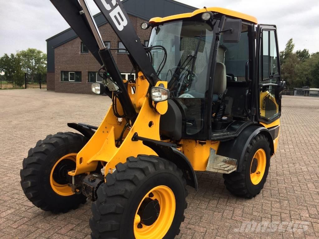 JCB 406 Фронтальні навантажувачі