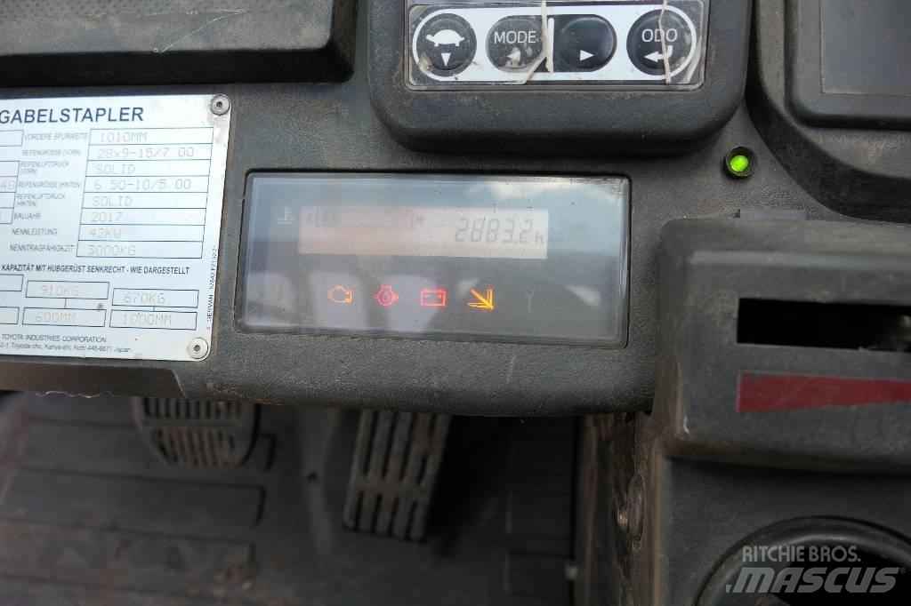 Toyota 02-8 FGF 30 Газові навантажувачі