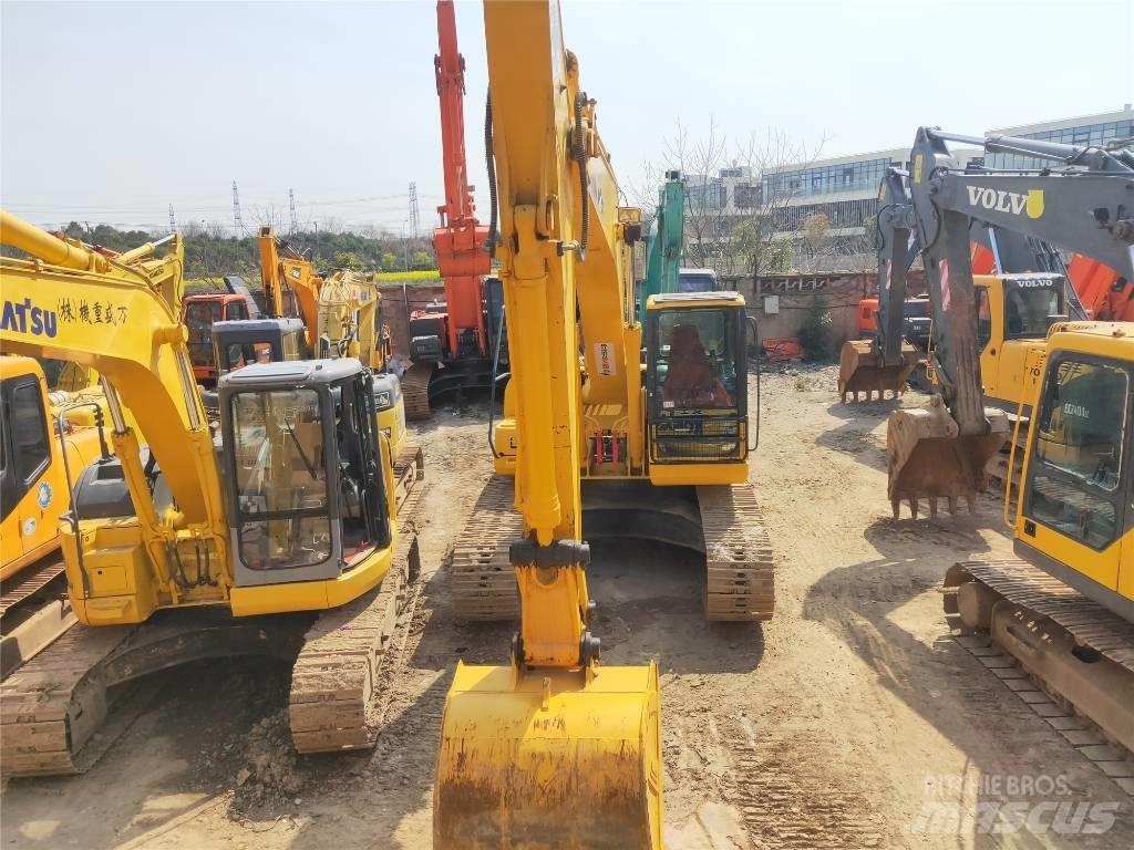 Komatsu PC 200-7 Гусеничні екскаватори