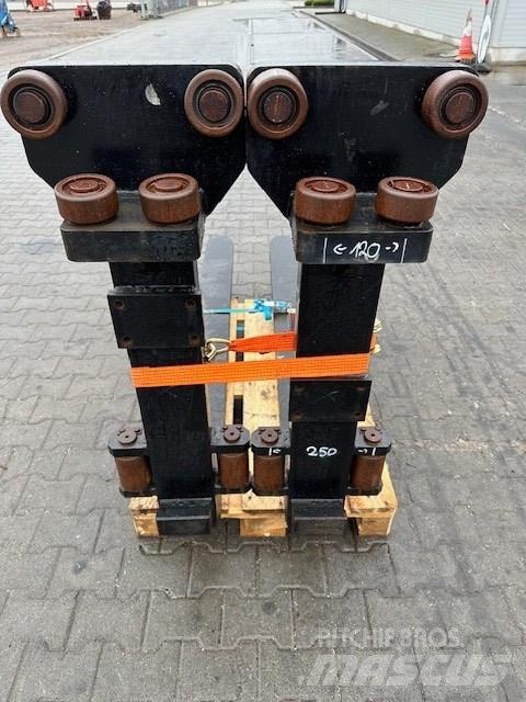 Kalmar 12 TON FORKS Вили