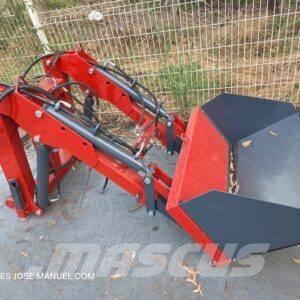  TJM   PALA TRASERA TJM Фронтальні навантажувачі та екскаватори