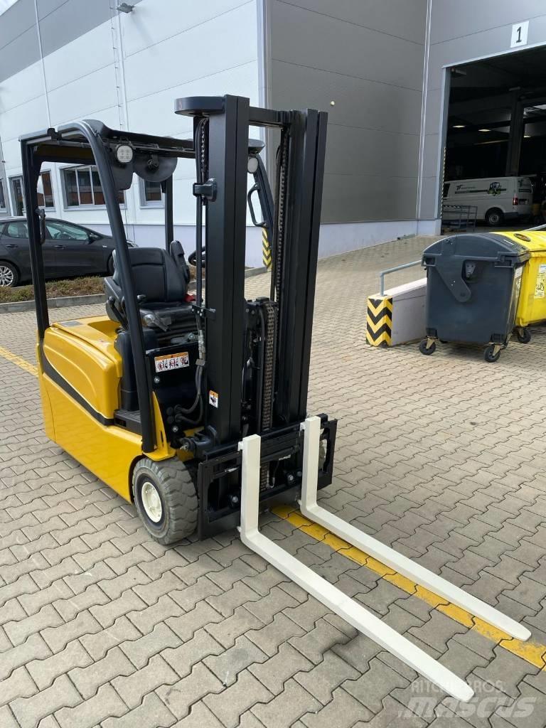 Yale ERP16VTLWB Електронавантажувачі