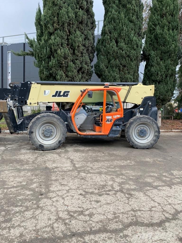 JLG 1255 Телескопічні навантажувачі