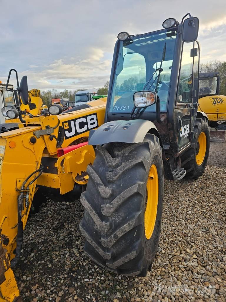 JCB 526-56 Agri Телескопічні навантажувачі