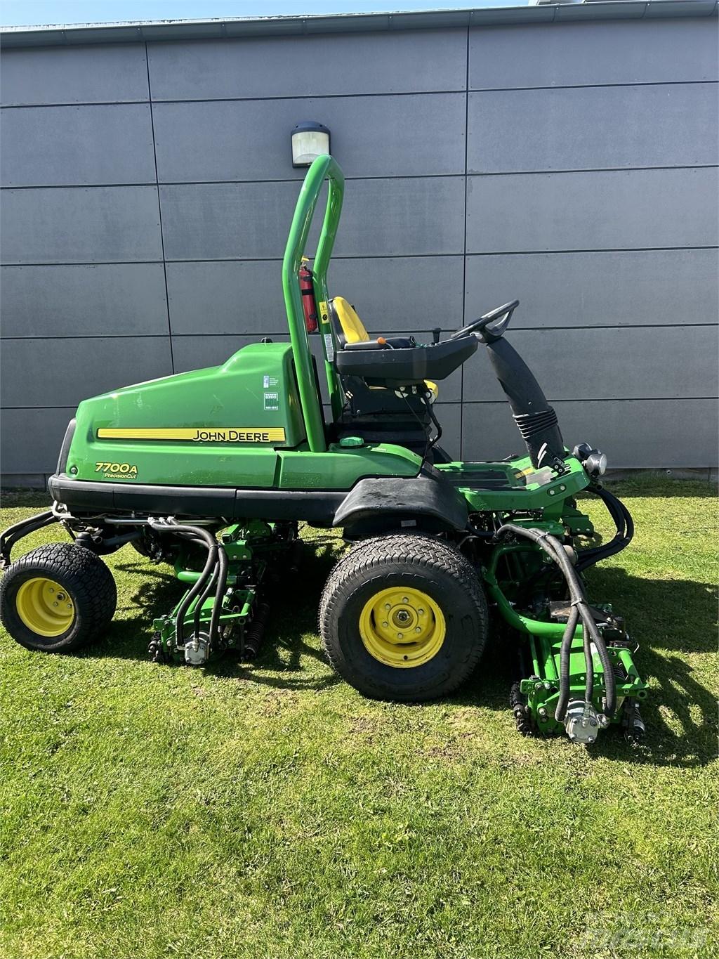 John Deere 7700A Косарки фарватера