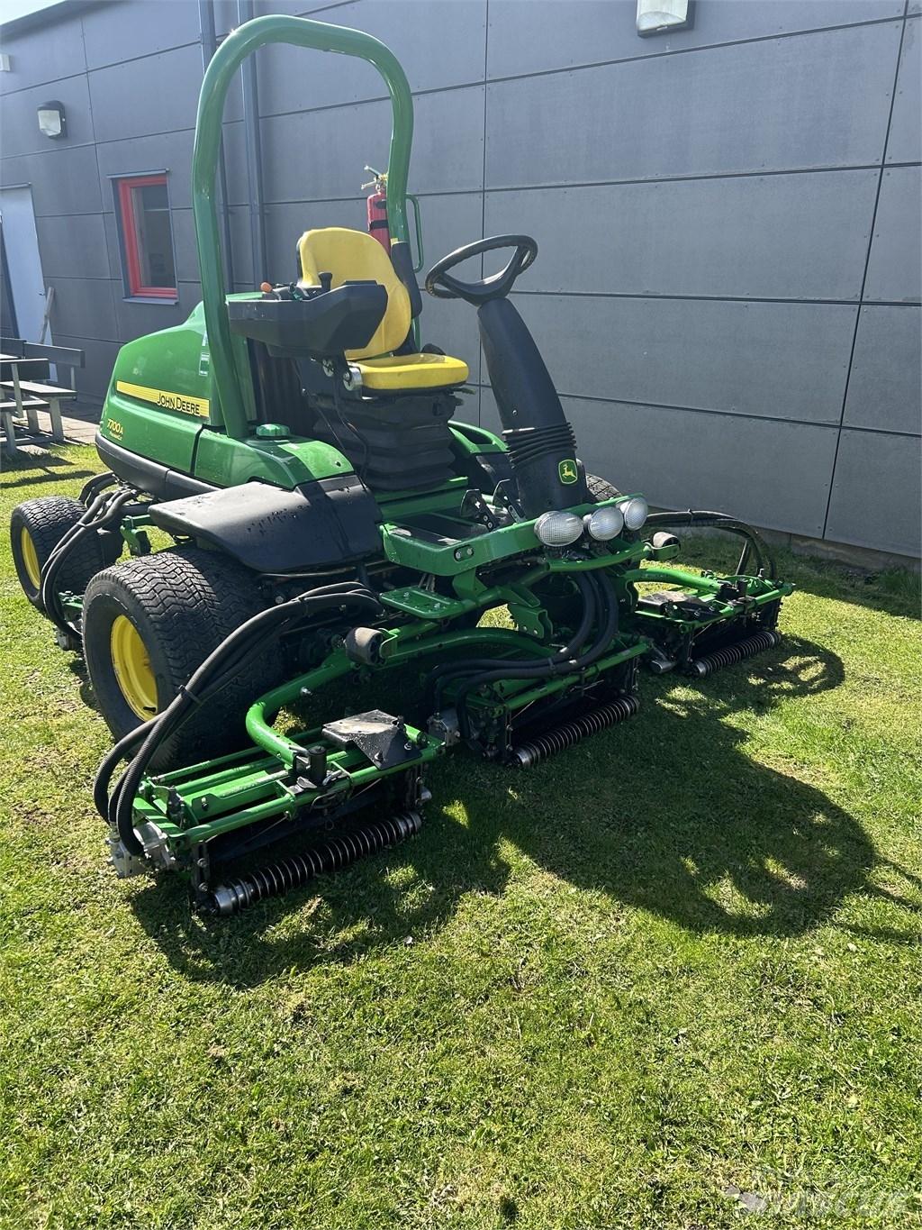 John Deere 7700A Косарки фарватера