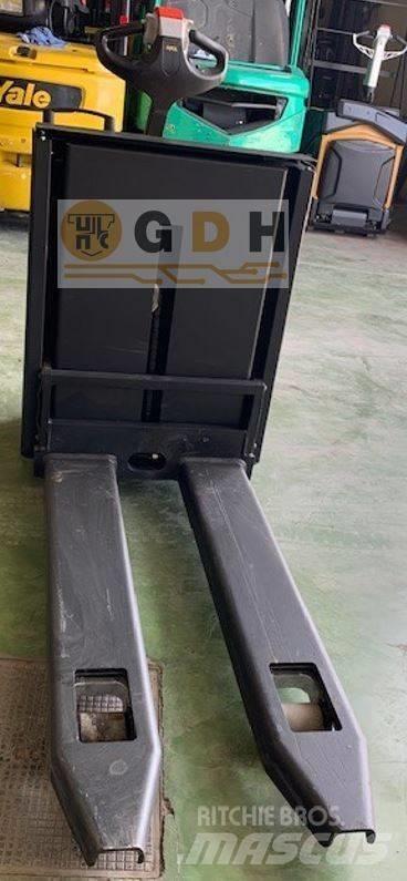 Yale MP20DL Штабелери