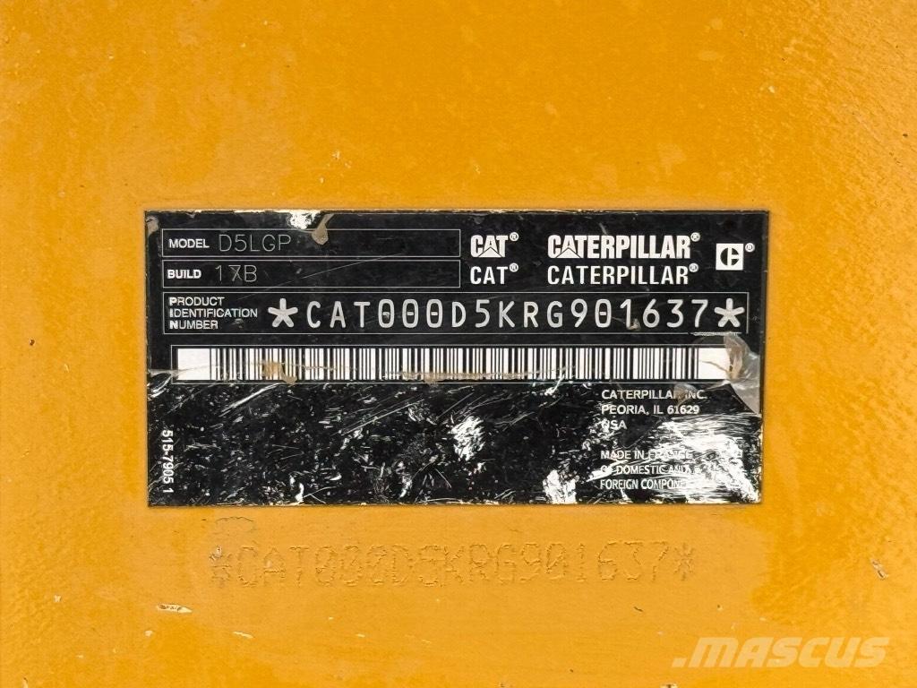 CAT D 5 LGP Гусеничні бульдозери