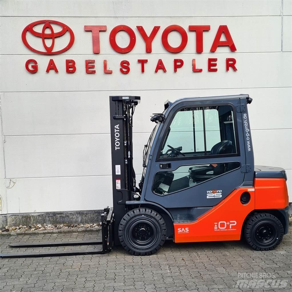 Toyota 52-8FDF25 Дизельні навантажувачі