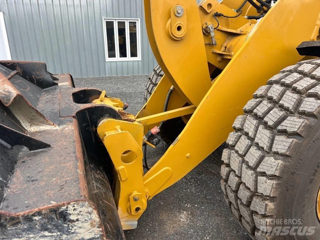 CAT 926 M Фронтальні навантажувачі