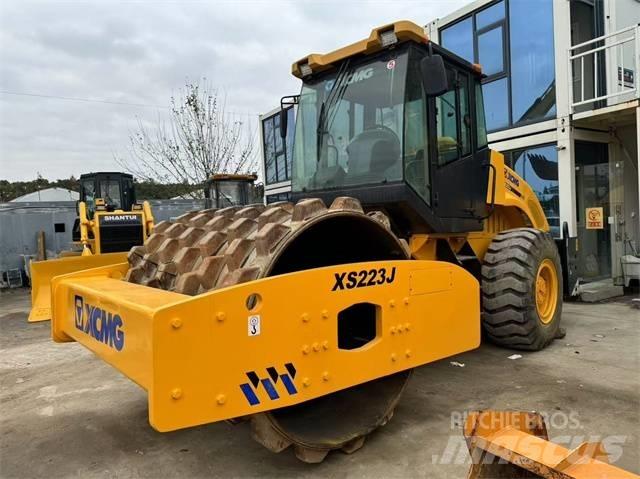 XCMG XS 223 J Грунтові котки