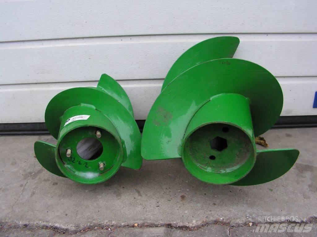 John Deere 592 Шасі