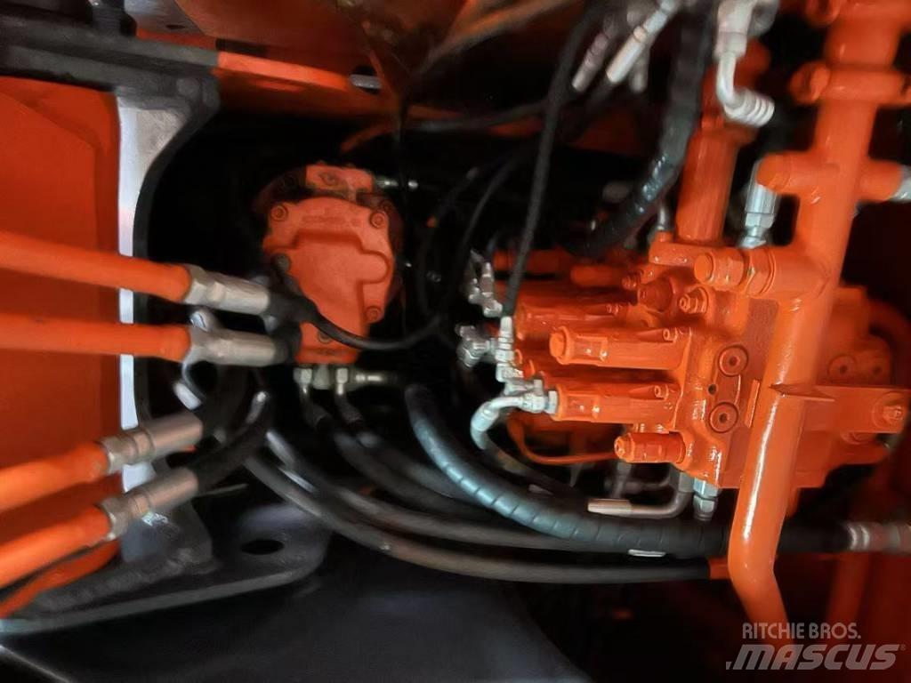 Hitachi ZX 70 Міні-екскаватори < 7т