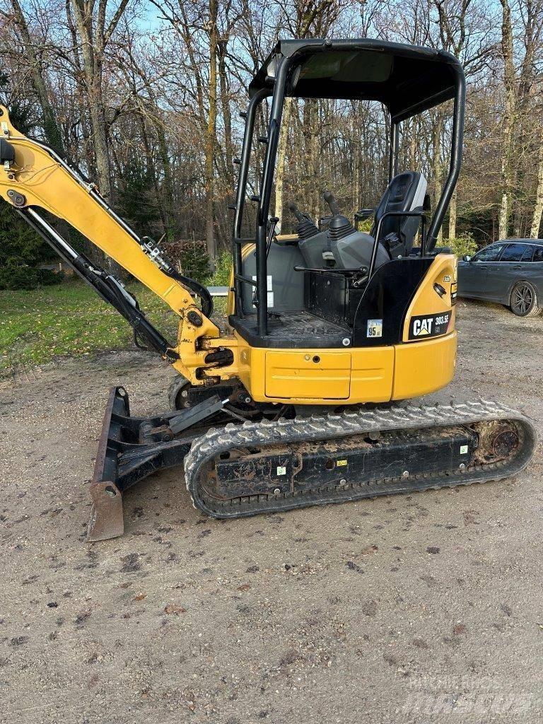 CAT 303.5 E CR Міні-екскаватори < 7т