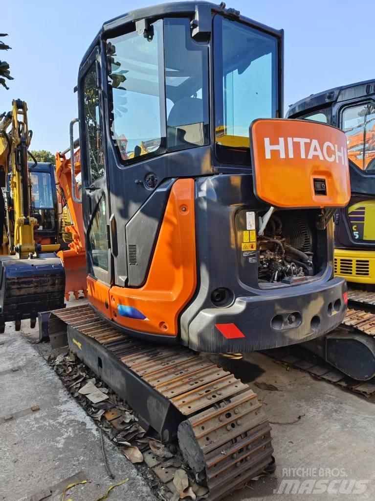 Hitachi ZX 55 UR Міні-екскаватори < 7т