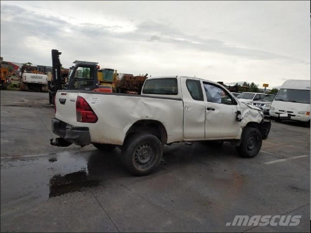 Toyota Hilux 5 Пікапи / Бічне розвантаження
