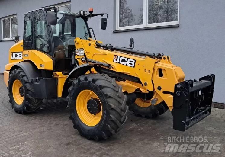 JCB TM 320 S Телескопічний навантажувач