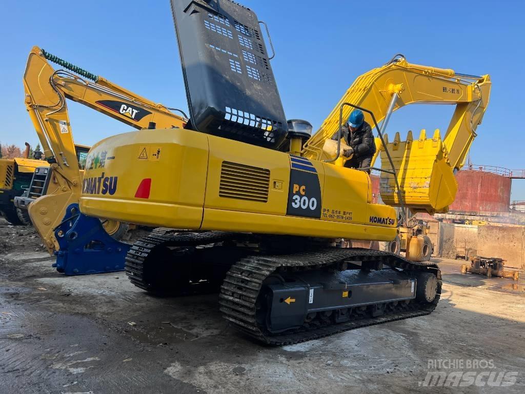 Komatsu PC300 Гусеничні екскаватори