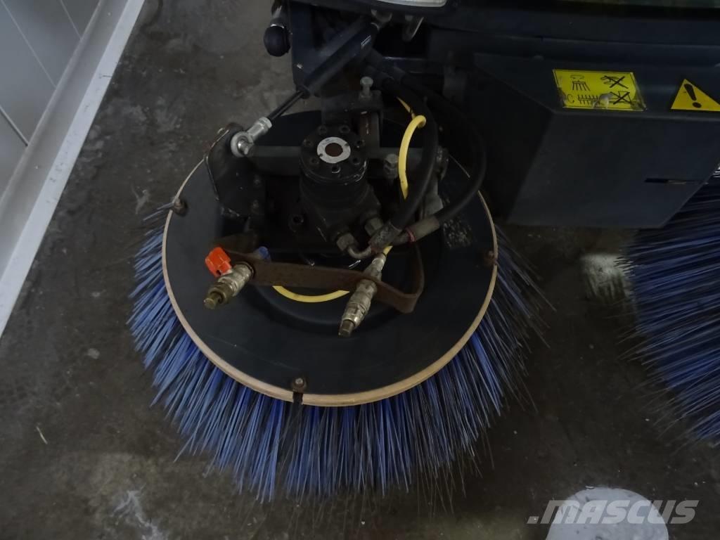 Dulevo 200 Quattro Підмітальні машини