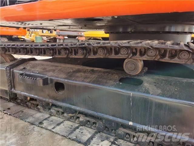 Hitachi EX 120 Гусеничні екскаватори