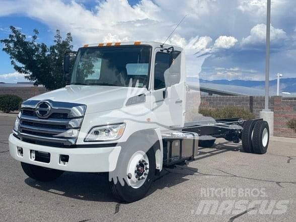 Hino L6 Шасі з кабіною