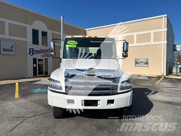 Hino L7 Шасі з кабіною