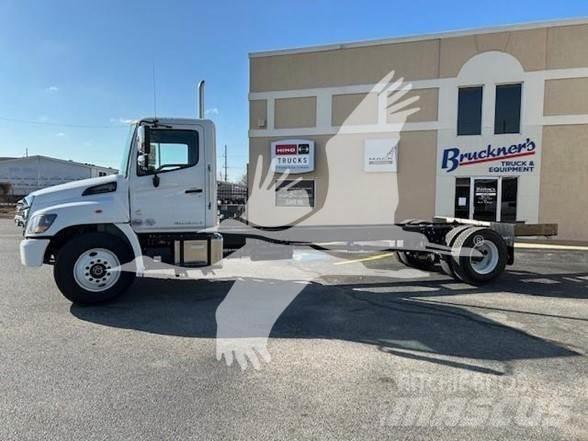 Hino L7 Шасі з кабіною