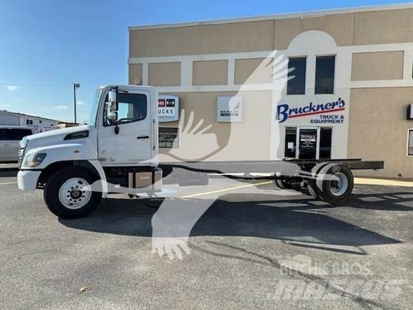 Hino L7 Шасі з кабіною