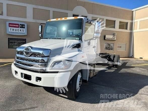 Hino L7 Шасі з кабіною